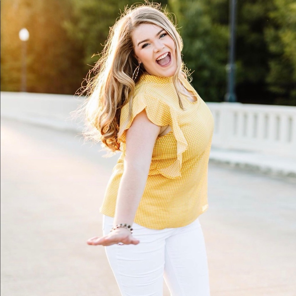 adorable yellow polkadot blouse